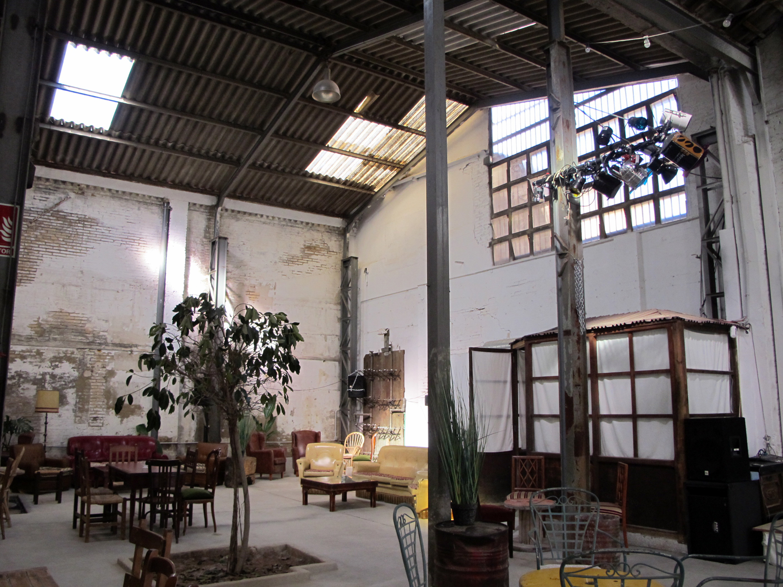 La Fábrica de HIelo está ubicada en el barrio de El Cabanyal (Valencia)